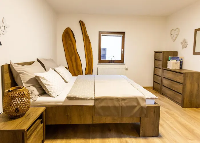 شقة Apartmaji Pri Dravi *